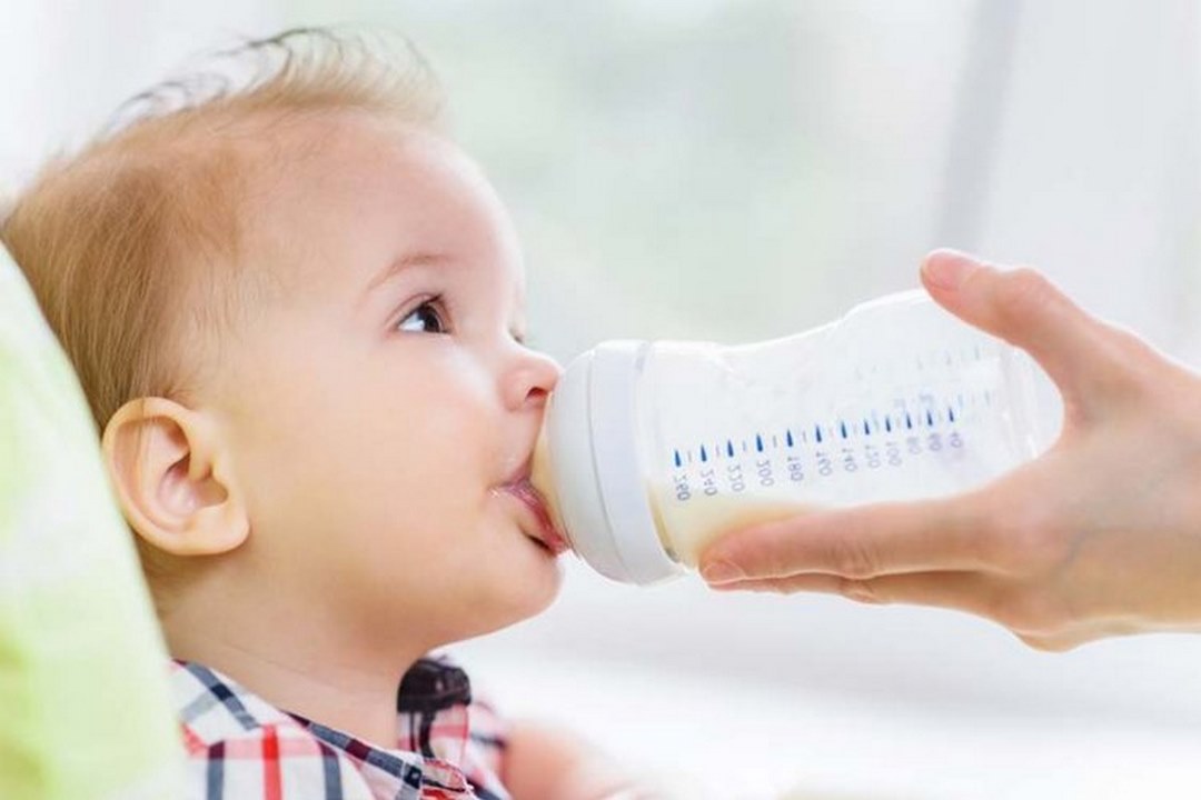 Sữa mẹ để được bao lâu ở nhiệt độ phòng các mẹ bỉm đã biết?